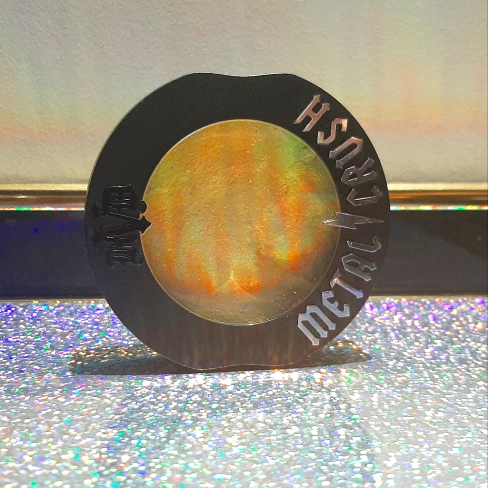 Kat Von D Metal Crush Extreme Highlighter